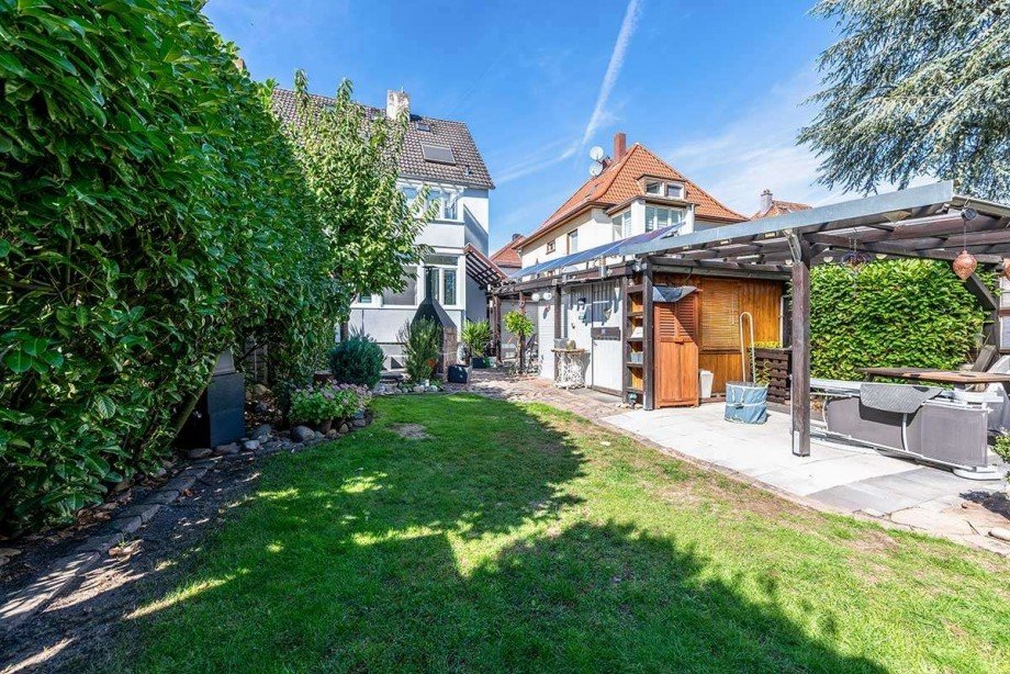 Garten Doppelhaush�lfte Hanau