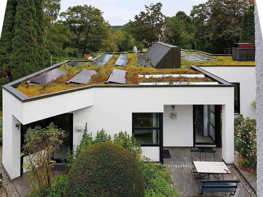 Blick auf Dach Villa Mhltal