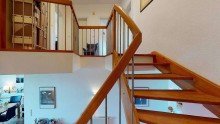 Treppe Elegantes Reihenhaus in romantischer Schlossanlage
