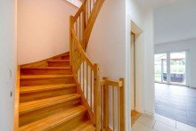 Treppe Freistehendes A+ Energiesparhaus in Braunshardt
