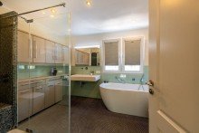 Bad Symbiose aus alt und neu