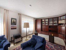 2. Wohnzimmer Kranichstein: Grozgiges Split-Level-Haus in moderner Bauform