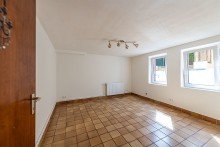 ELW Urberach: Einfamilienhaus mit ELW auf gro�em Grundst�ck