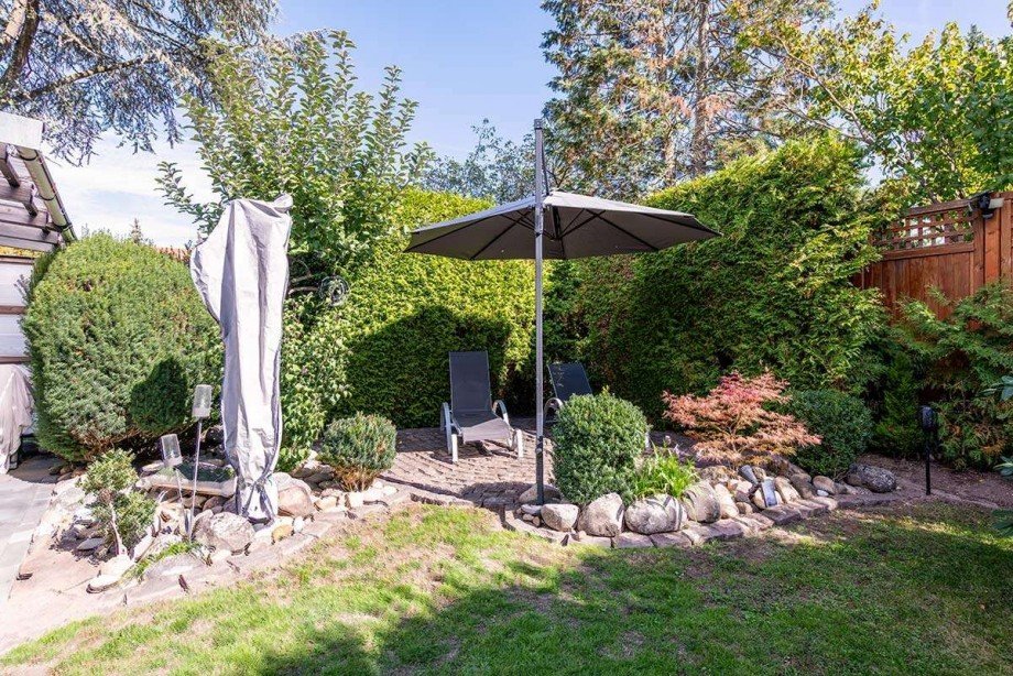 Garten Doppelhaush�lfte Hanau
