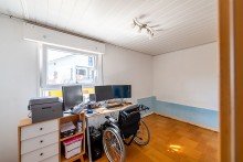 Kind Urberach: Einfamilienhaus mit ELW auf gro�em Grundst�ck