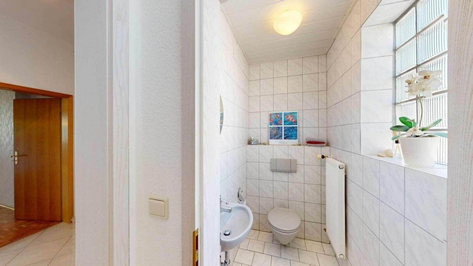 EW WC Zweifamilienhaus Messel