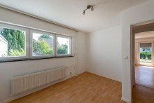 Kind renovierte 3-Zimmer - Wohnung mit Terrasse Garten