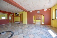 Gewerbe Wohn- und Geschftshaus mit viel Platz und Potential