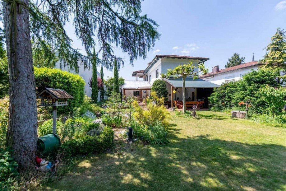 Ansicht Haus von hinten Einfamilienhaus Bickenbach