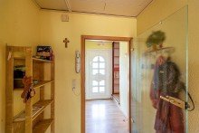 Diele Urberach: Einfamilienhaus mit ELW auf gro�em Grundst�ck