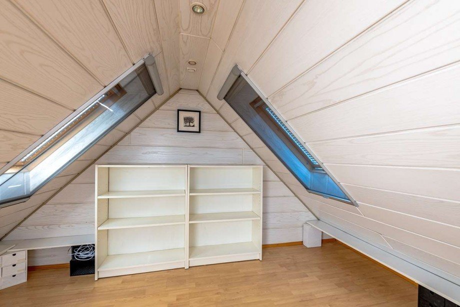 Empore OG 2 Doppelhaush�lfte Hanau