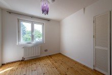 Kind Symbiose aus alt und neu