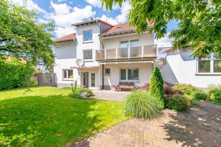 Ansicht Messel Zweifamilienhaus tolles 2-Familienhaus mit Gewerbe in Messel