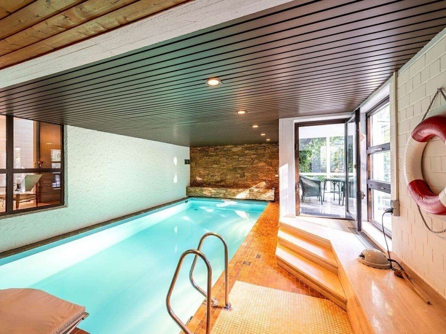 Schwimmbad Villa Mhltal