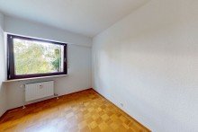 Kind 4-Zimmer-Wohnung im Darmstdter Komponistenviertel mit Garage